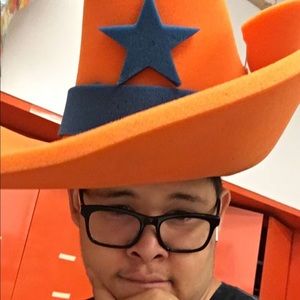 Meet your Posher, Edison